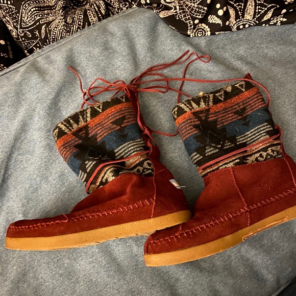Toms boots size 8 - Picture 5 of 5